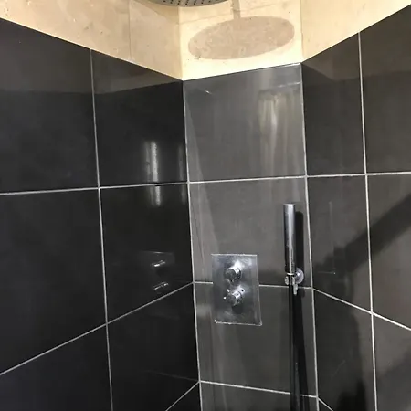 Sharing Flat בית אירוח